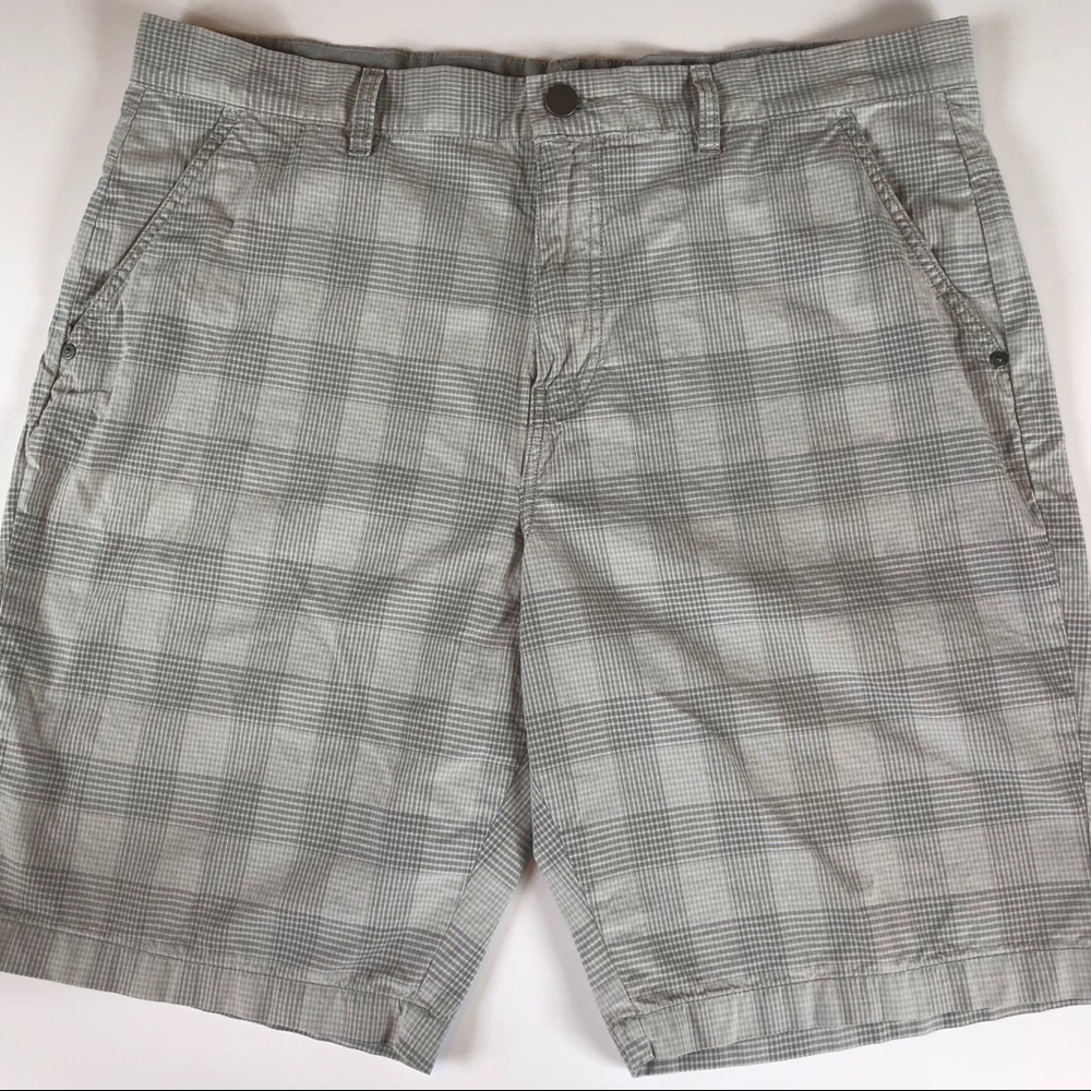 Calvin Klein Men’s Shorts size 38